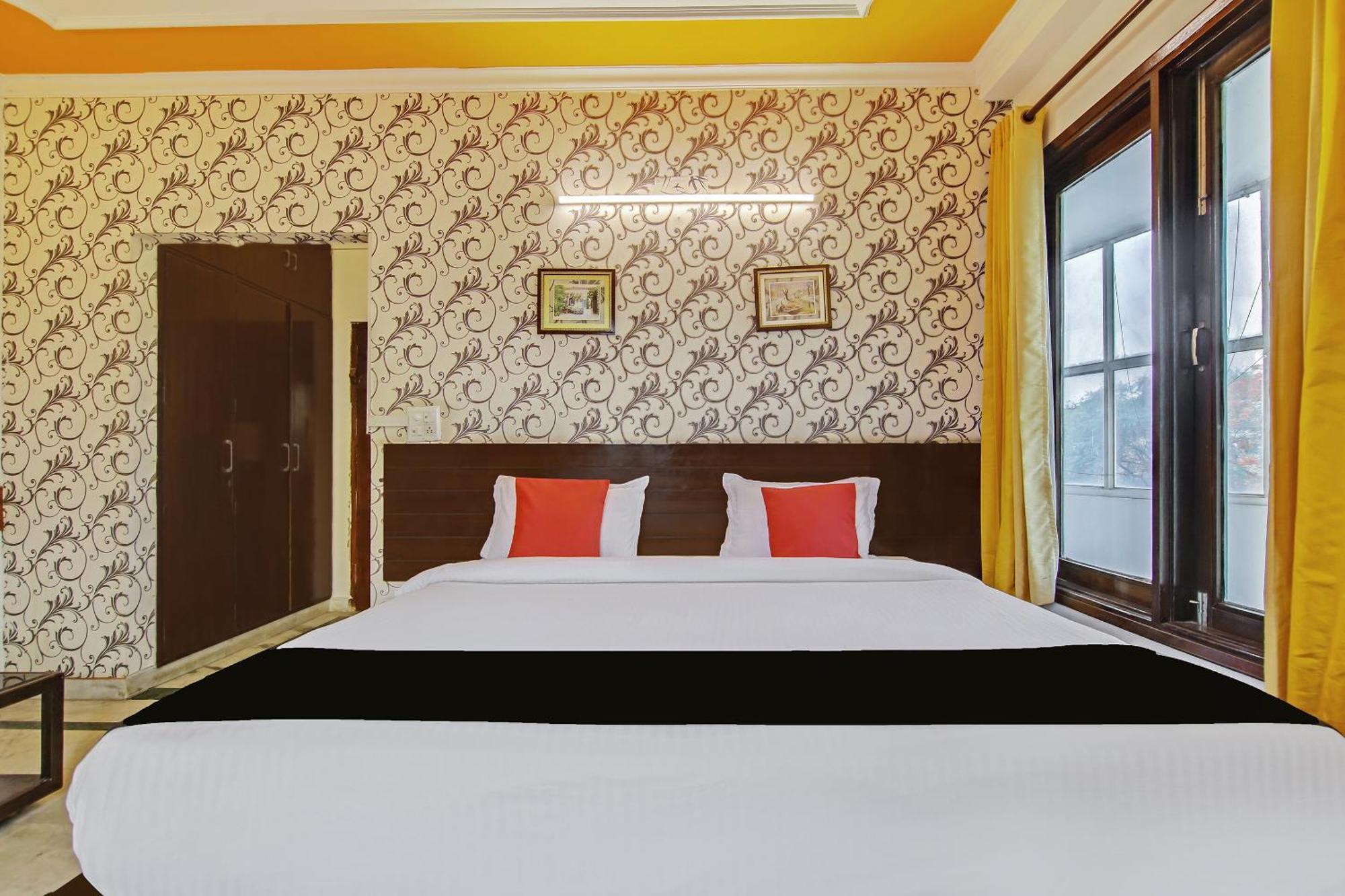 Capital O Tipsyy Near Aravali Biodiversity Park Gurgaon Exterior foto
