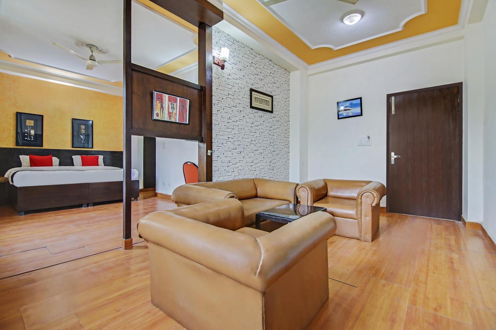Capital O Tipsyy Near Aravali Biodiversity Park Gurgaon Exterior foto